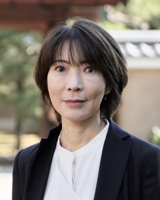服部 奈美子